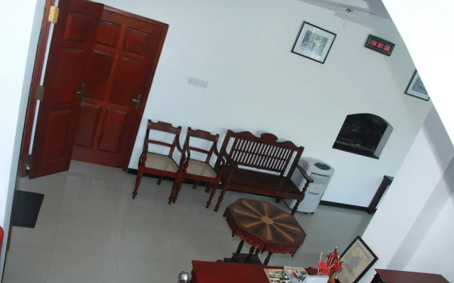 Ravindra Hotel and Restaurant