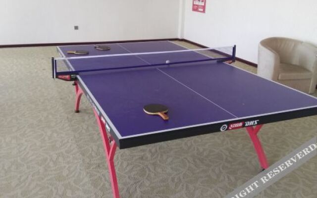 Light Stay·Yuexiang Hotel (Suning Jiulongzhu Dongzhou Road Branch)