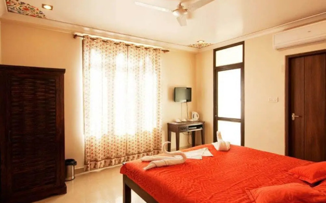 Hotel Maya Niwas