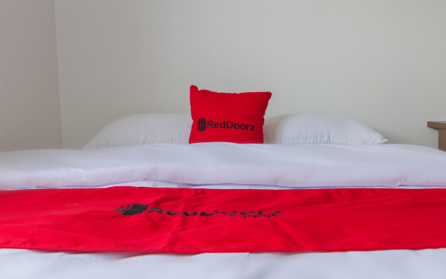 RedDoorz @ Malabar Street – Guest Rooms – Bandung