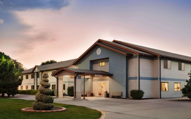 Travelodge by Wyndham Morrill