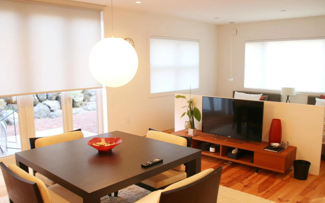 ゲストハウス　ペーパームーン