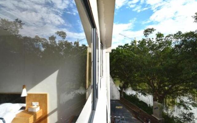 Ease Hostel