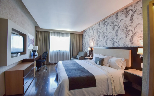 Plaza Diana Hotel