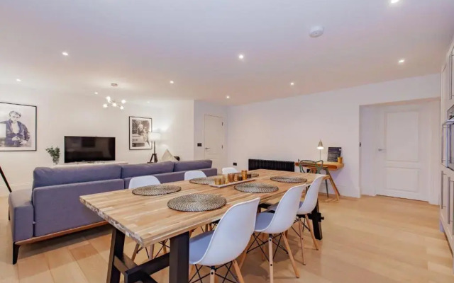 Oxfordshire Living - The Churchill Apartment - Woodstock