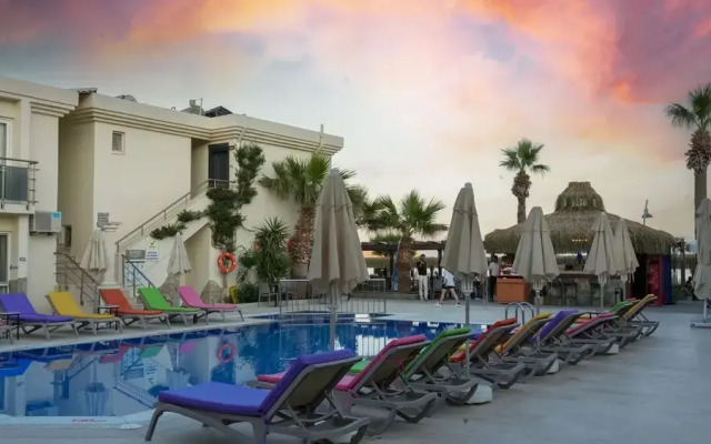 Zuzuu Beach Hotel