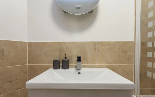 Stunning Contemporary Apartment