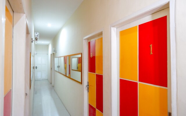 RedDoorz @ Hotel Grand Aulia Majene