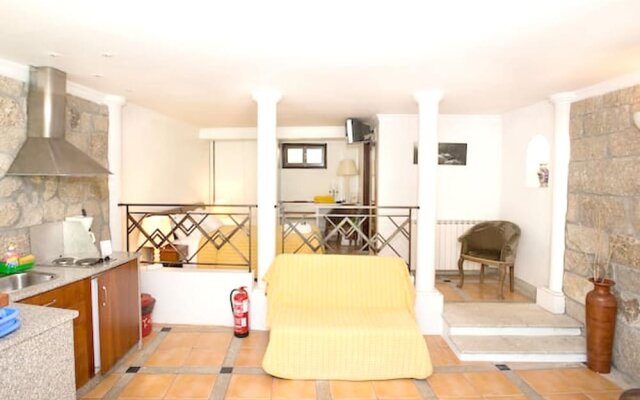 Villa With 3 Bedrooms In Parada With Private Pool And Wifi