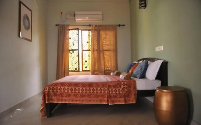 Pura Vida Varkala