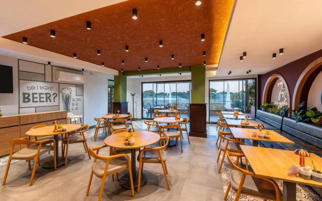 Echinus Lara Hotel