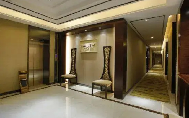 Dazhu Blue Nest Hotel