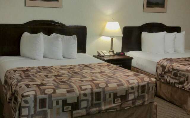 Prairie Moon Inn & Suites Unity