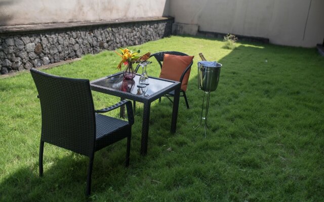 Golden Tulip Essential Kimbima Freetown