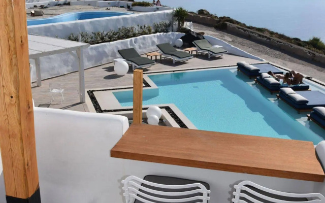 Amaze Suites