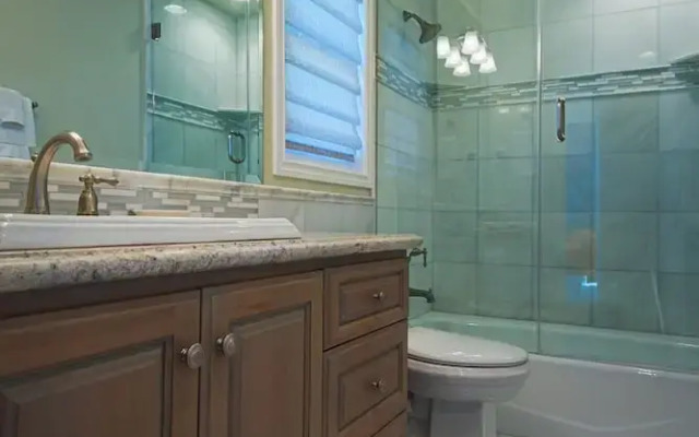 Haunted Mansion 6 Bedrooms 4 Bathrooms Home