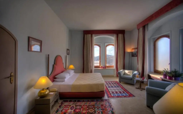 Mir Amin Palace Hotel