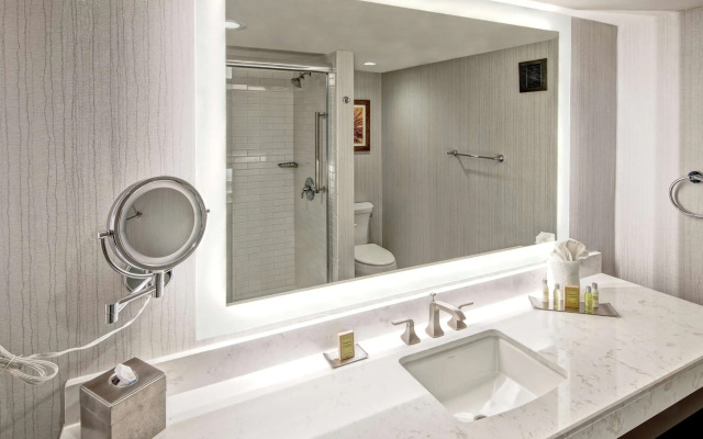 DoubleTree by Hilton Hotel Jackson