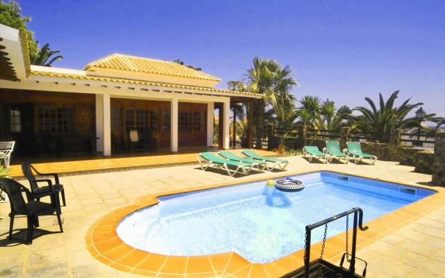 Vip Villas - Caleta Dorada