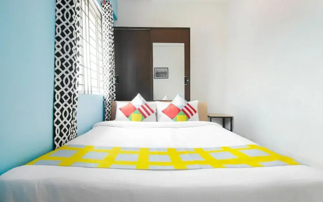 Rajamandiram by OYO Rooms