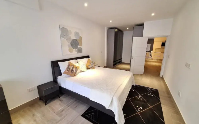 Victor Regents Apartment