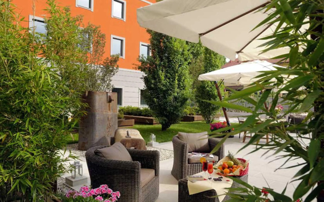 Best Western Falck Village Hotel