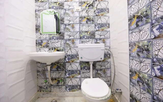 Aashiana Guest House by OYO Rooms