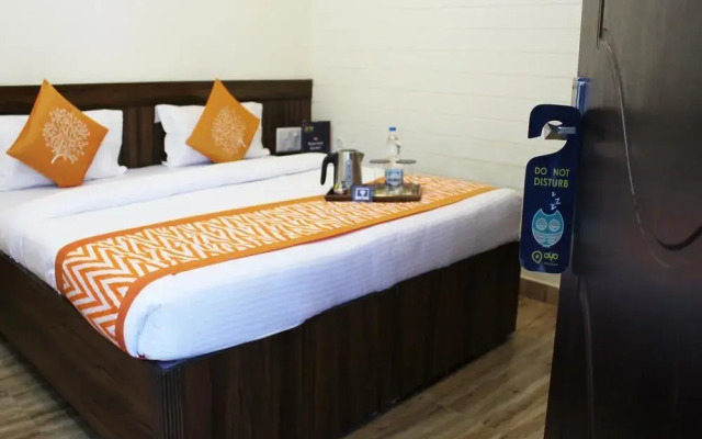 OYO 2749 Hotel Vedas