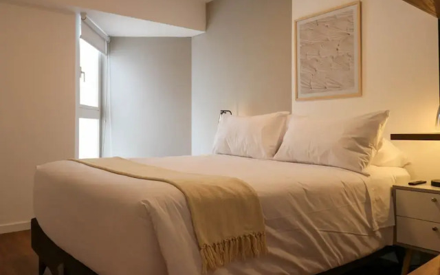 w Exceptional 2BR With Balcony in San Isidro