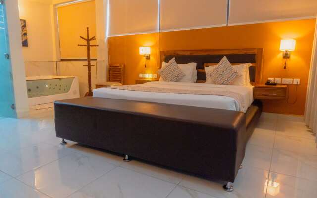 Best Western Jangwani Sea Breeze Hotel