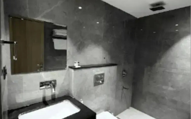 7 Rays Hotel