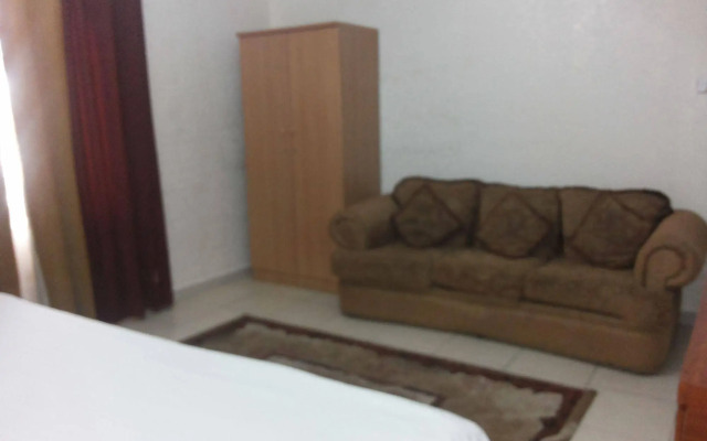 Gulf Hotel Apartment