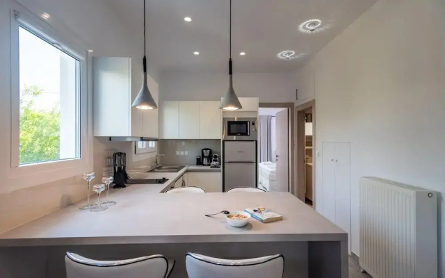 White Rock Milos Suites