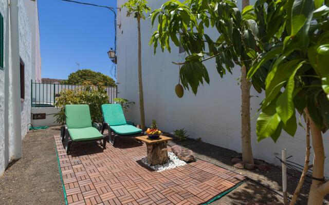 Agaete Pupe Home by Canariasgetaway