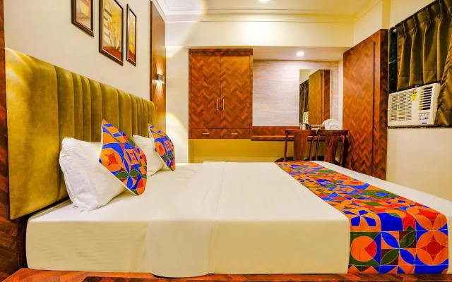 Fabhotel Dream Inn