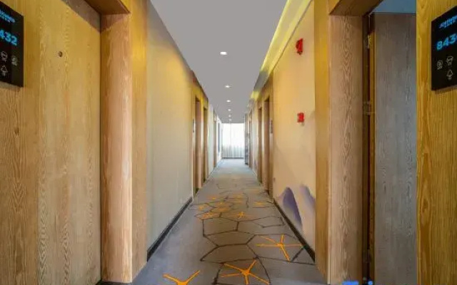 JUN Hotels Hubei Jingzhou Shashi District Bus Station