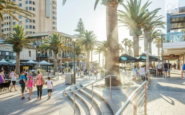 Seafield Tower Glenelg Apartment no 4