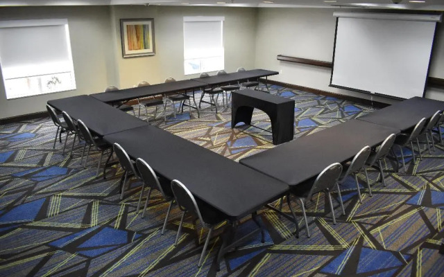 Holiday Inn Express & Suites, Caryville by IHG