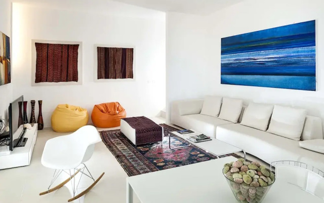 Villa Capo Passero is an Exclusive Villa With Swimming Pool