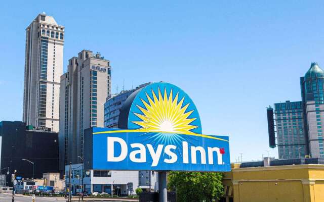 Days Inn by Wyndham Fallsview