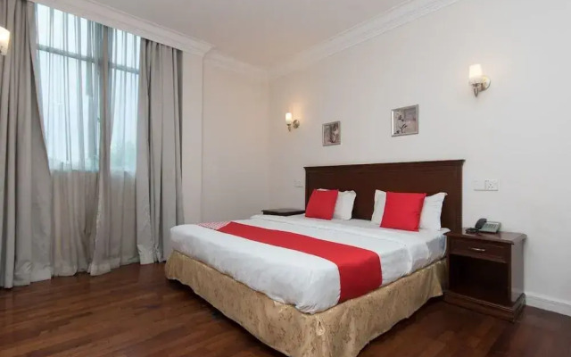 OYO 1108 Bundusan Hotel