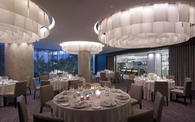 New World Makati Hotel
