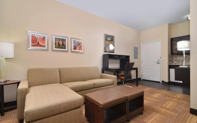 Staybridge Suites Tomball - Spring Area by IHG