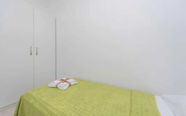 Vesna 2 city central apartment