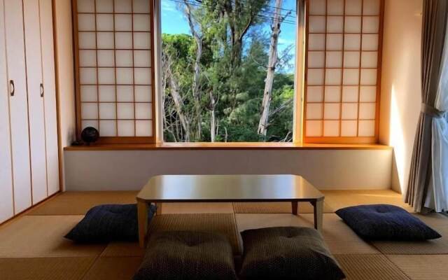 Blue moon in Sesokojima