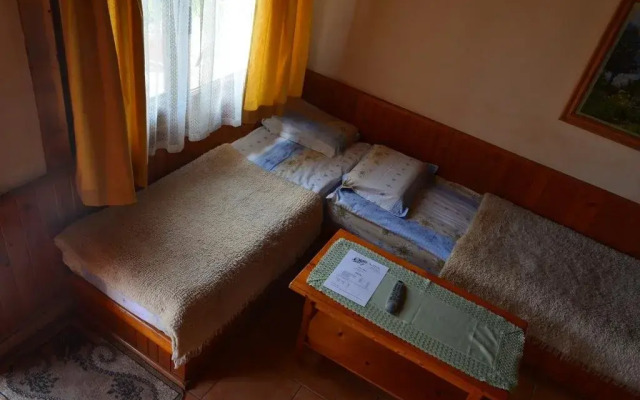 Zlatniyat Telets Guest Rooms
