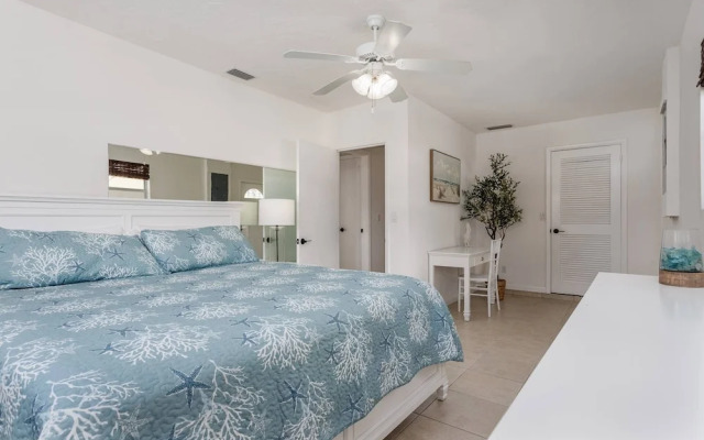 Nokomis Home Close to Beach