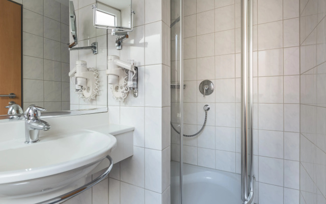 Garner Hotel Hamburg Wandsbek Marktplatz by IHG