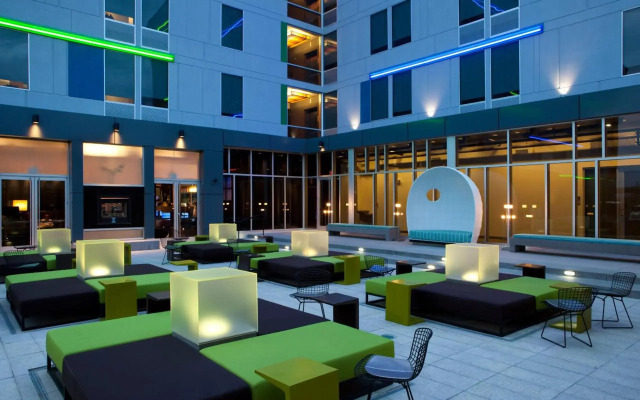 Aloft Denver Airport at Gateway Park