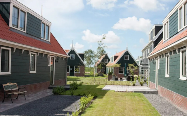 Zaanse Style Holiday Home 15 km. From Alkmaar